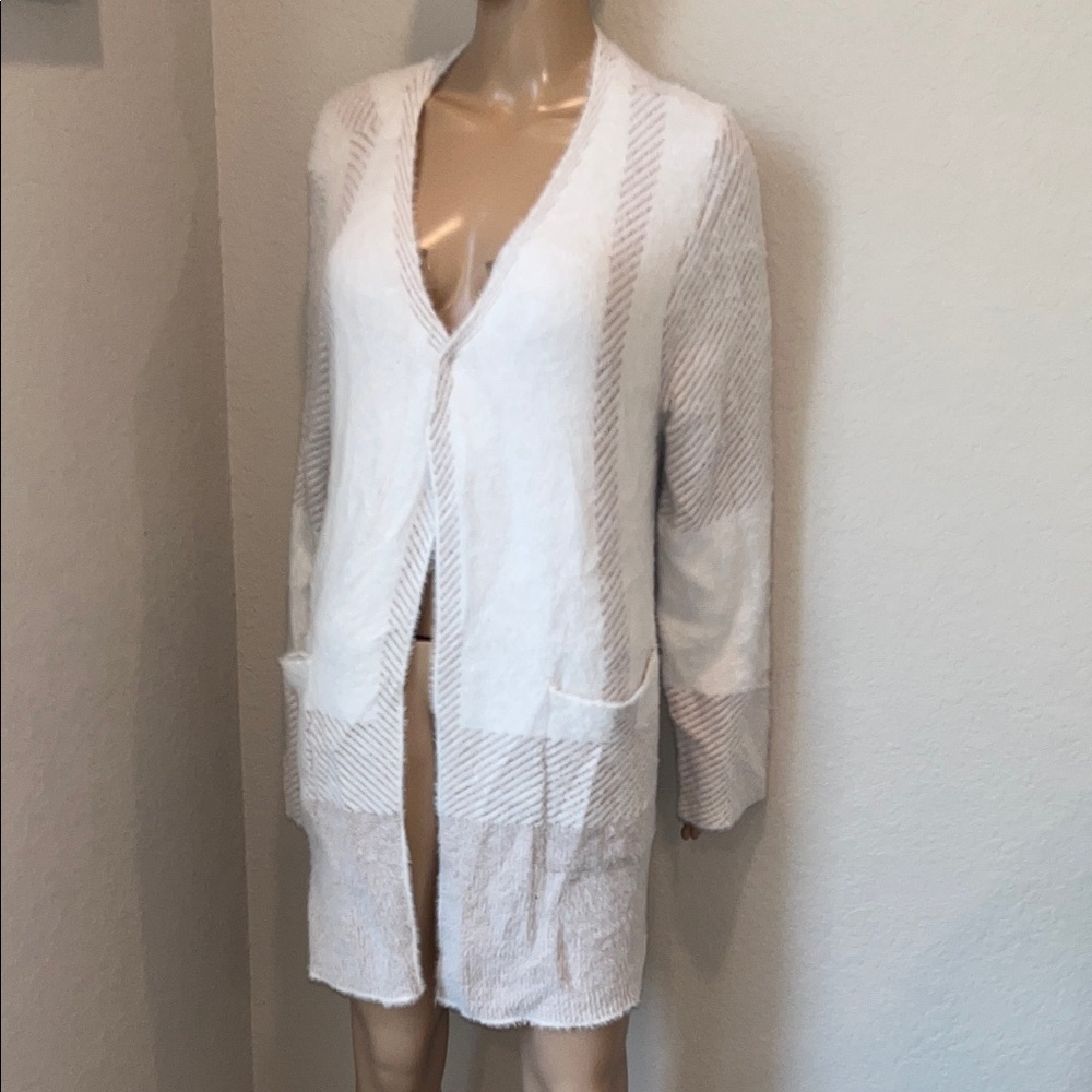 NWT Badgley Mischka White and tan Open Front Cardigan